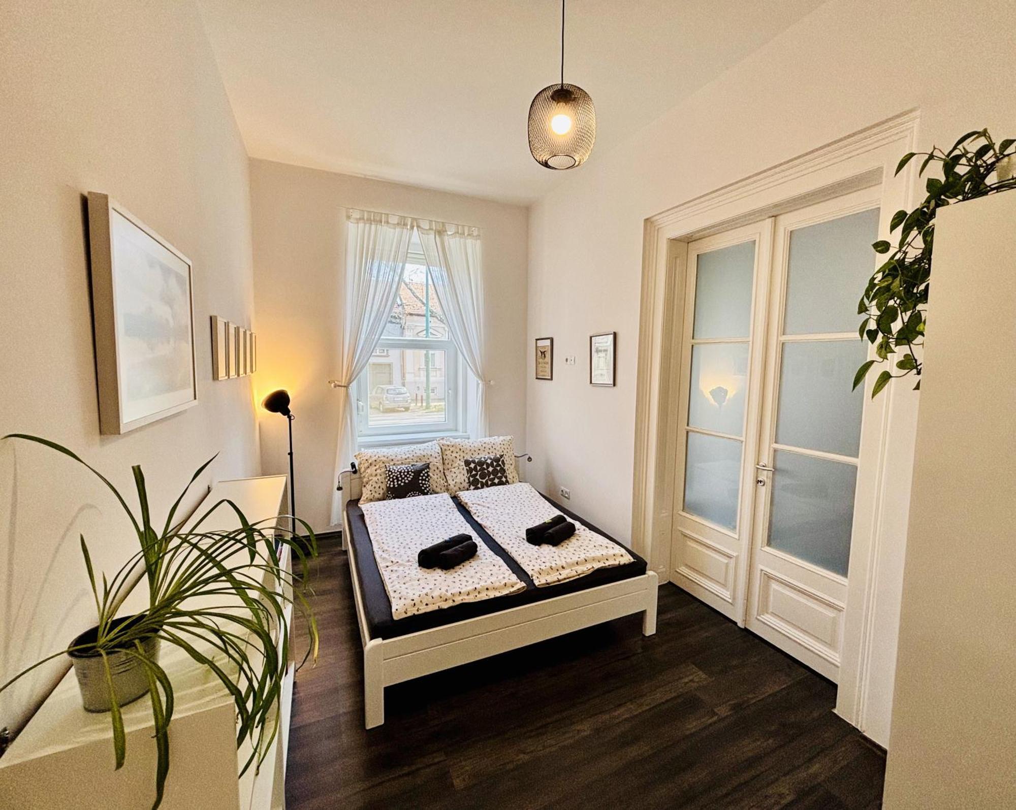 Art Apartment Segedin Dış mekan fotoğraf